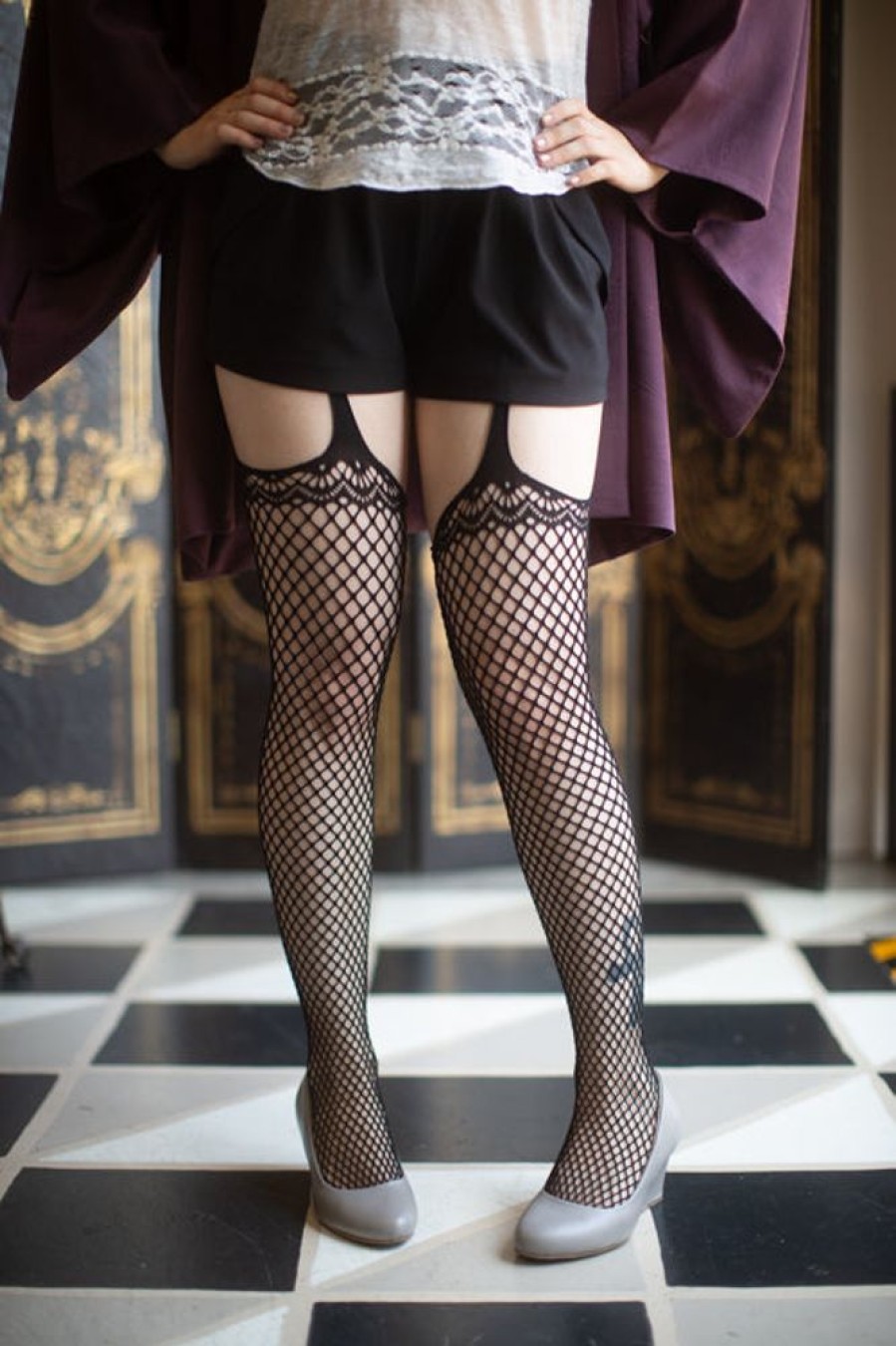 Socks Leg Avenue Stockings | Scalloped Top Net Stockings With Strappy Lace Attached Garter