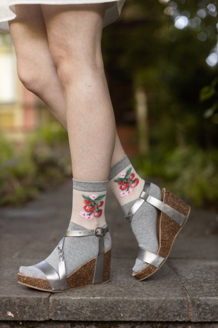 Socks K Bell Crew Socks | Sheer Strawberry Vine Crew