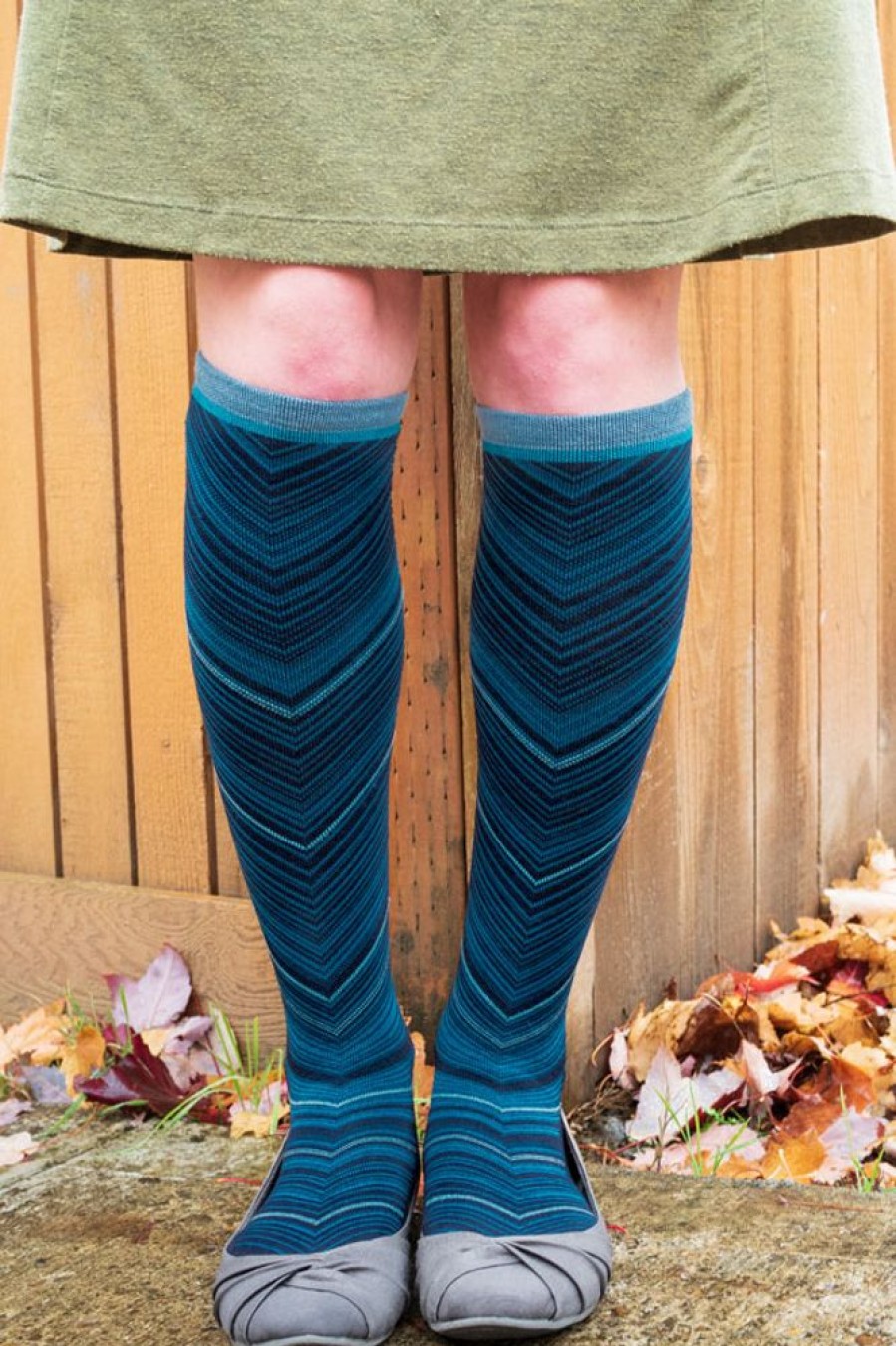 Plus Size Sockwell Plus Size Knee Highs | Full Flattery Compression Knee High