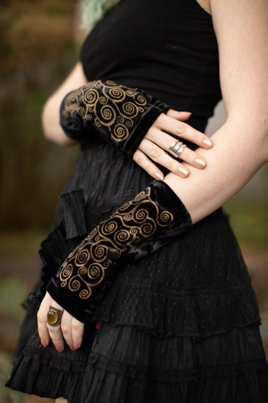 Accessories Polonova Arm Warmers | Polonova Klimt Spiral Arm Warmers