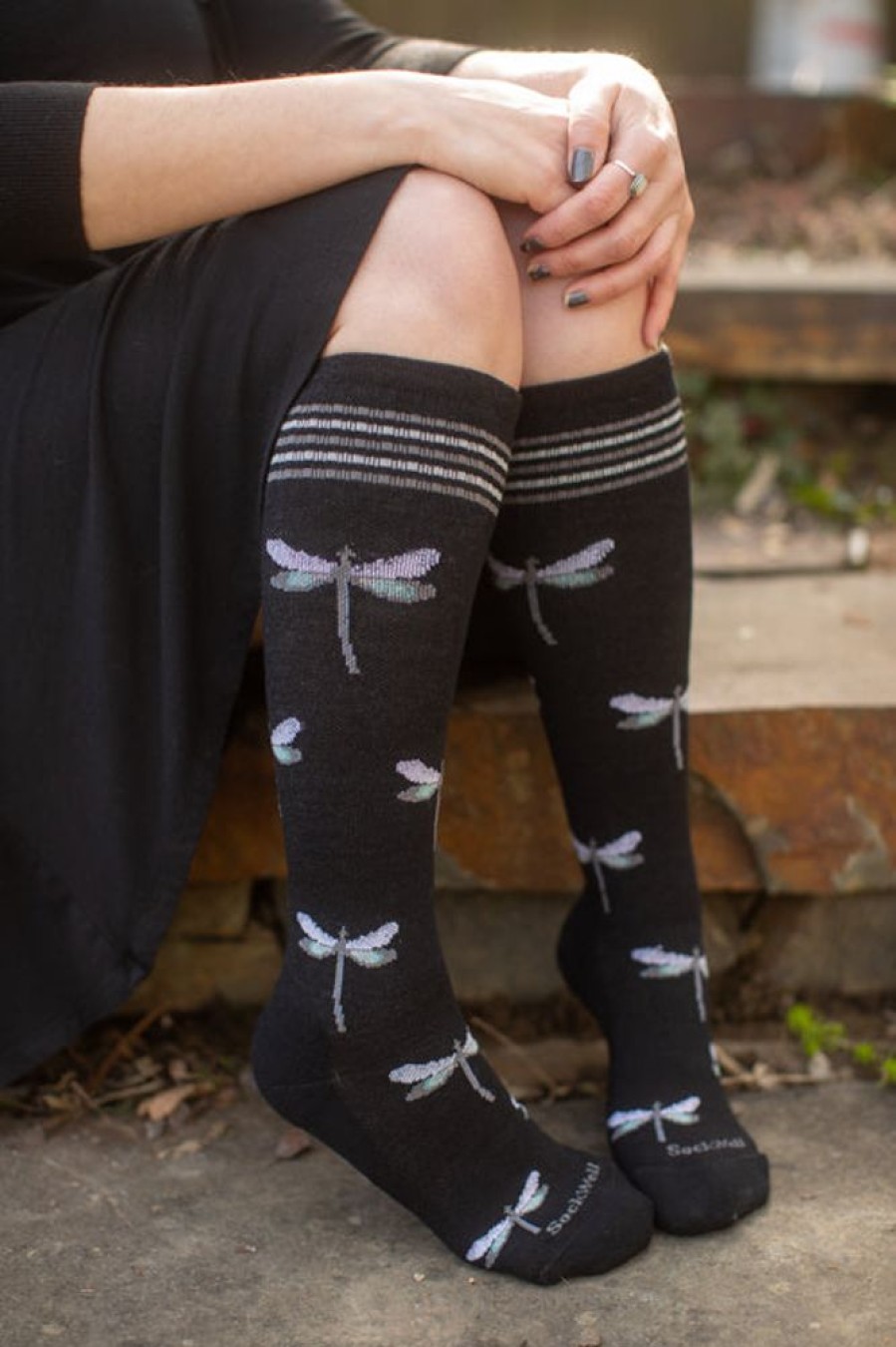 Plus Size Sockwell Plus Size Knee Highs | Dragonfly Compression Knee High