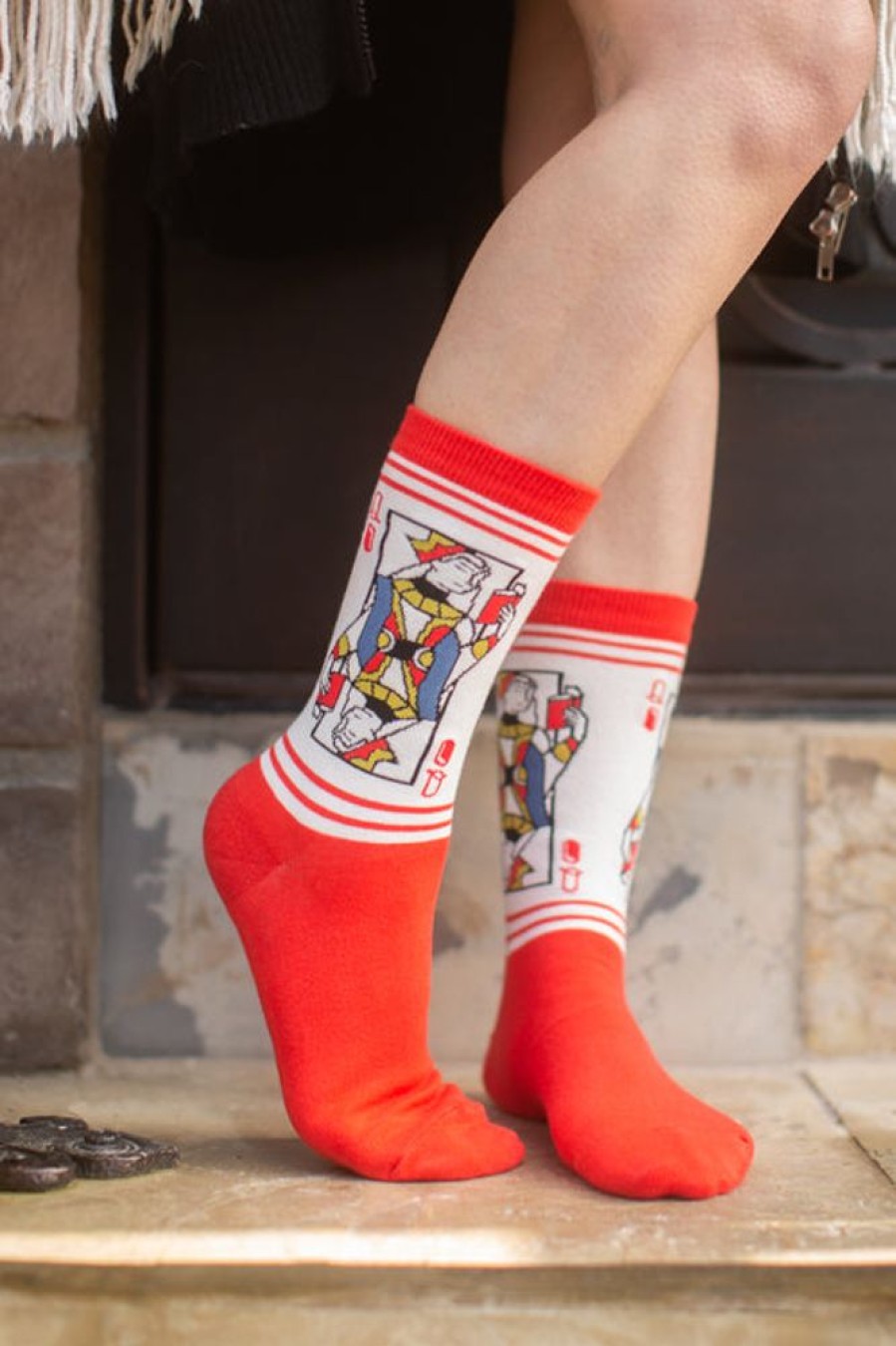 Socks Out Of Print Crew Socks | Queen Of Books Crew