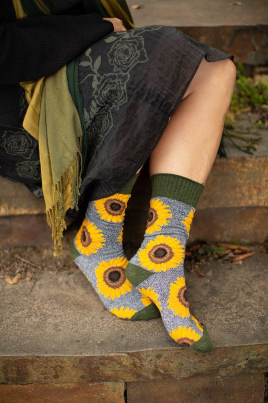 Socks Socksmith Crew Socks | Sincerely Sunflowers Outlands Crew