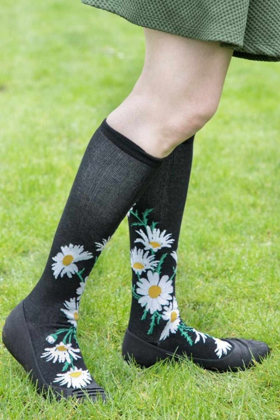 Plus Size Mod Sock Plus Size Knee Highs | Crazy For Daisies Knee High